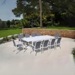 La Mesa Retractable 10-Seat Outdoor Dining Table - Image 5