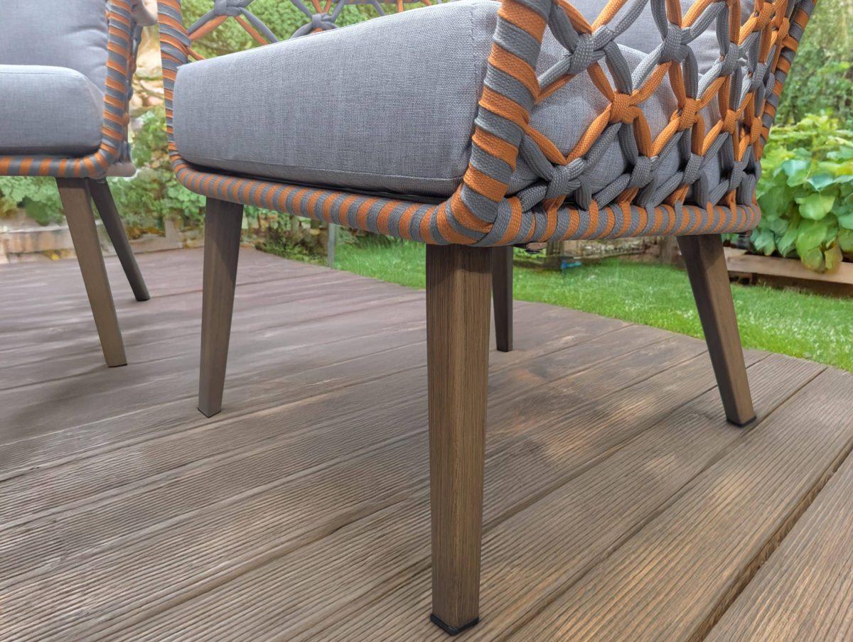 The Barcelona Outdoor Aluminium Sofa – Sleek Design - Image 4