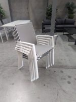 La Mesa Retractable 10-Seat Outdoor Dining Table - Image 12