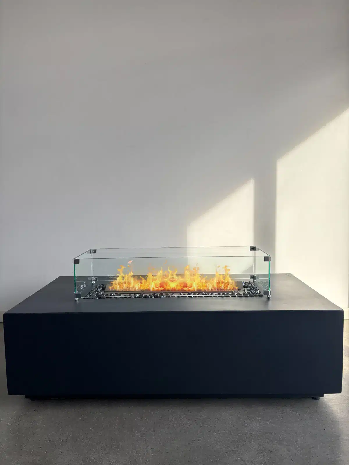 Outdoor HQ Ethanol Firepit Table – Sleek and Safe 140cmx 70cm x 40cm - Image 2